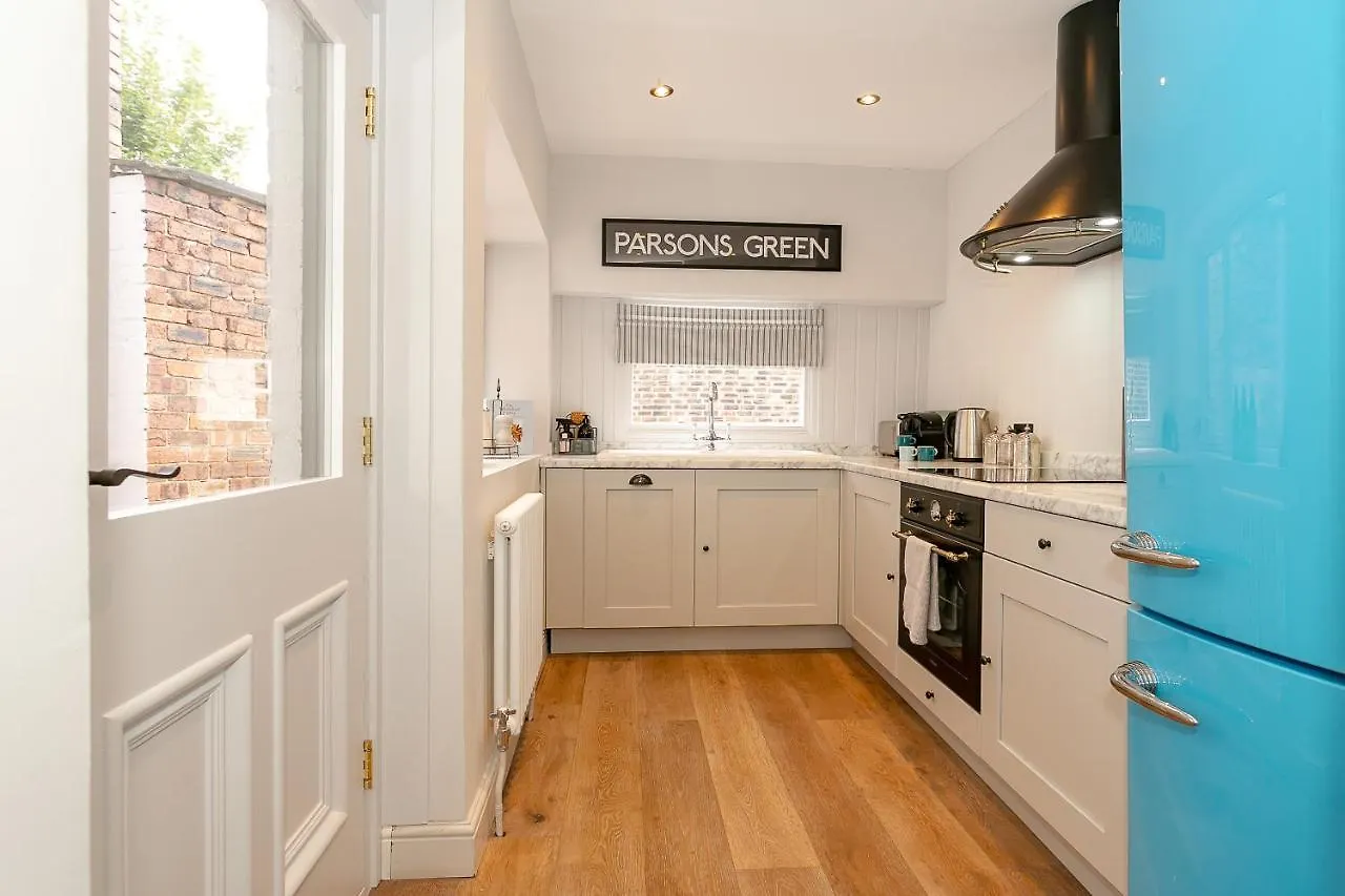 Strawberry Dale Victorian Terrace Villa Harrogate Birleşik Krallık